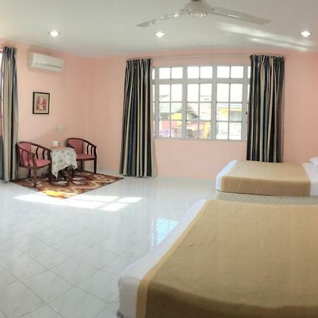Mikraj Hotel Kuala Besut Extérieur photo