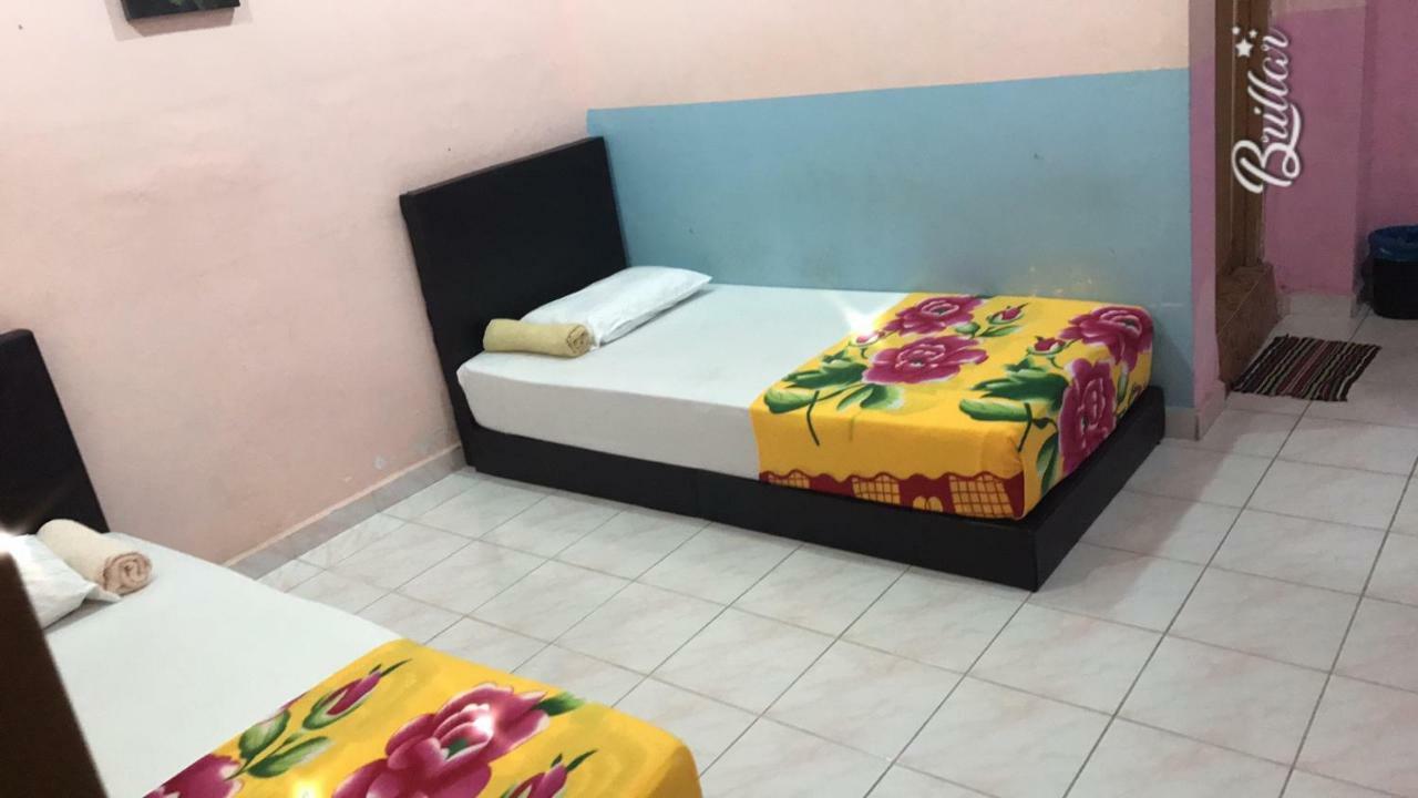 Mikraj Hotel Kuala Besut Extérieur photo